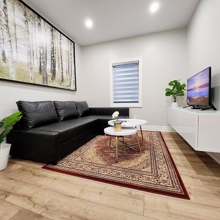 The Cozy Cove Modern King-Bedroom Full Apartment Saint Catharines Екстер'єр фото