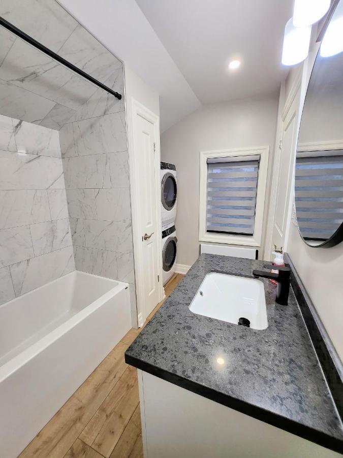 The Cozy Cove Modern King-Bedroom Full Apartment Saint Catharines Екстер'єр фото